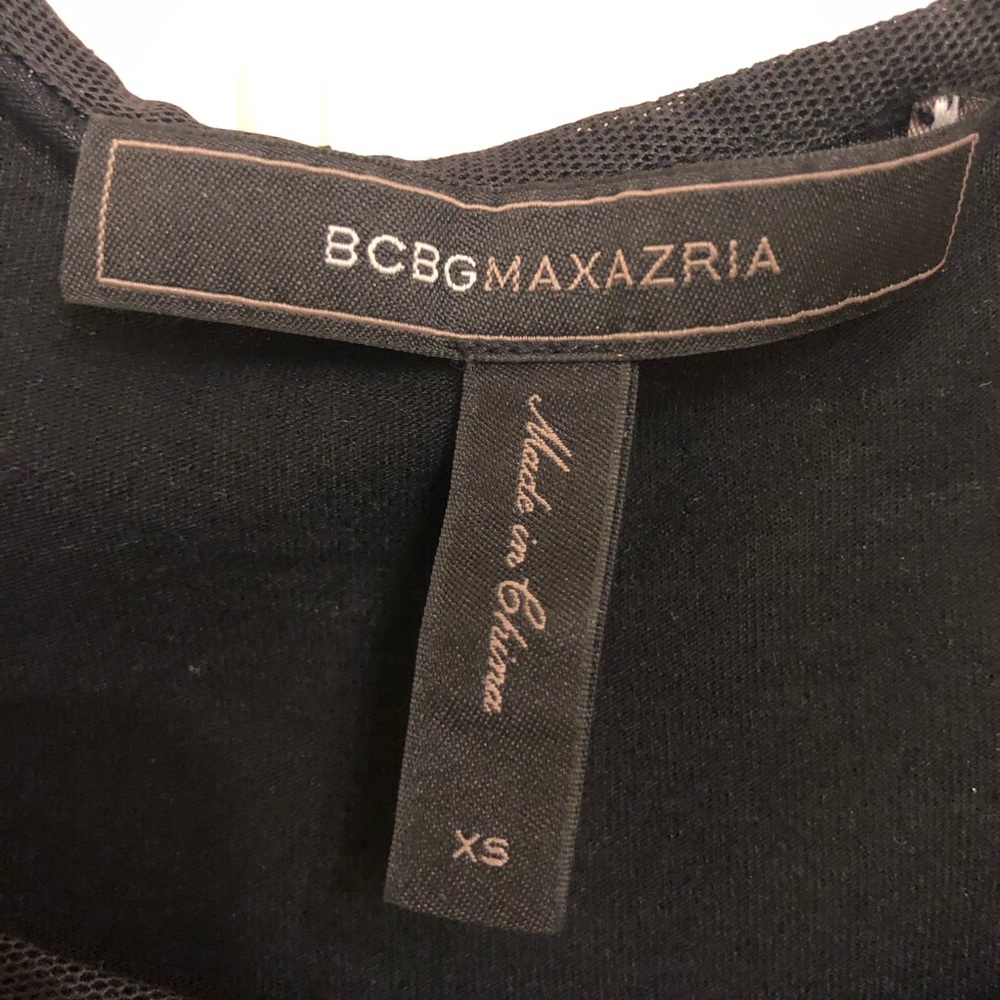 BCBG Max Azeris delicate pleated blk blouse Sz XS - Picture 3 of 7